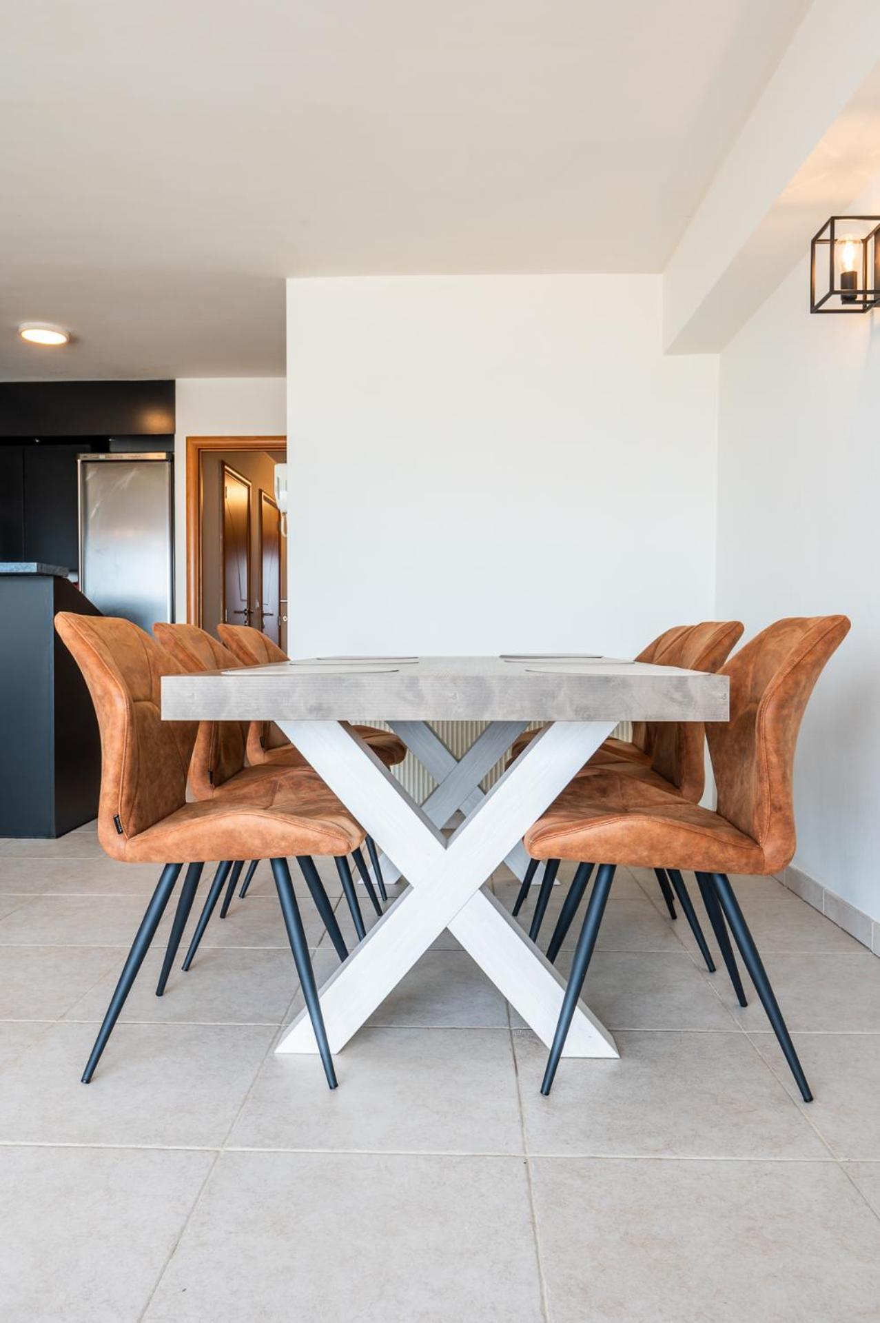 Beautiful With Sea Views And Parking Oostende