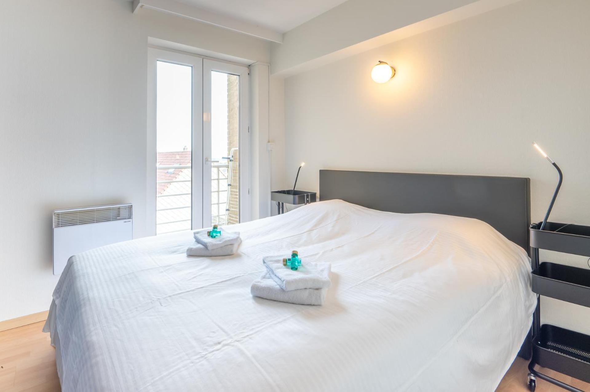 Beautiful With Sea Views And Parking *