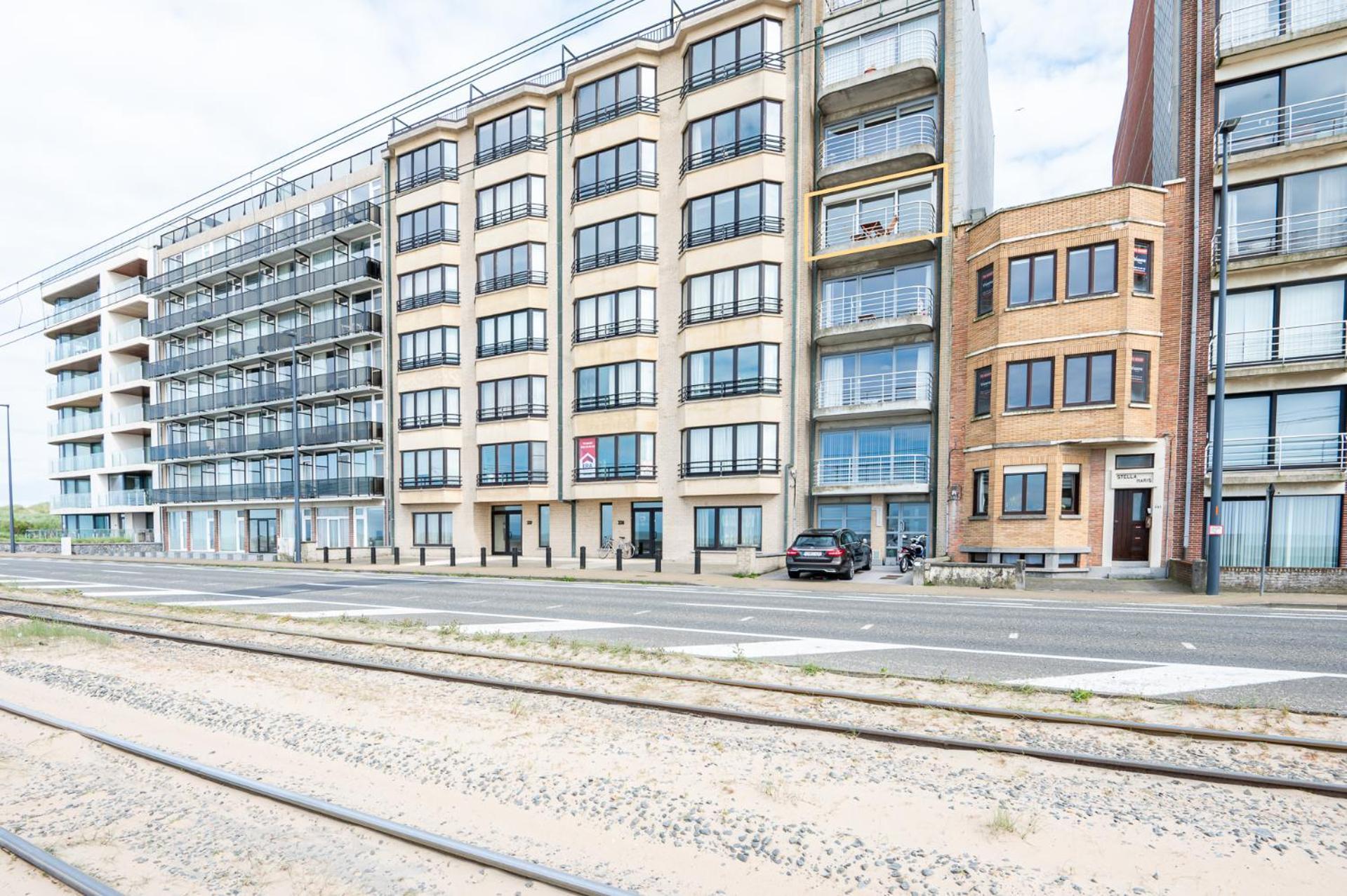 Beautiful With Sea Views And Parking * Oostende